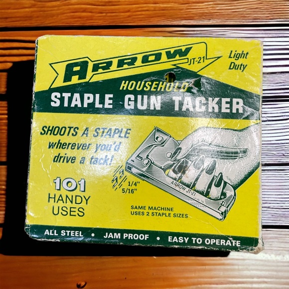 Vintage Arrow staple gun tacker - Picture 1 of 4